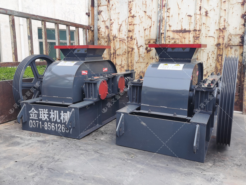 2PG400x250對(duì)輥破碎機(jī)發(fā)往湖南長(zhǎng)沙破焦沫