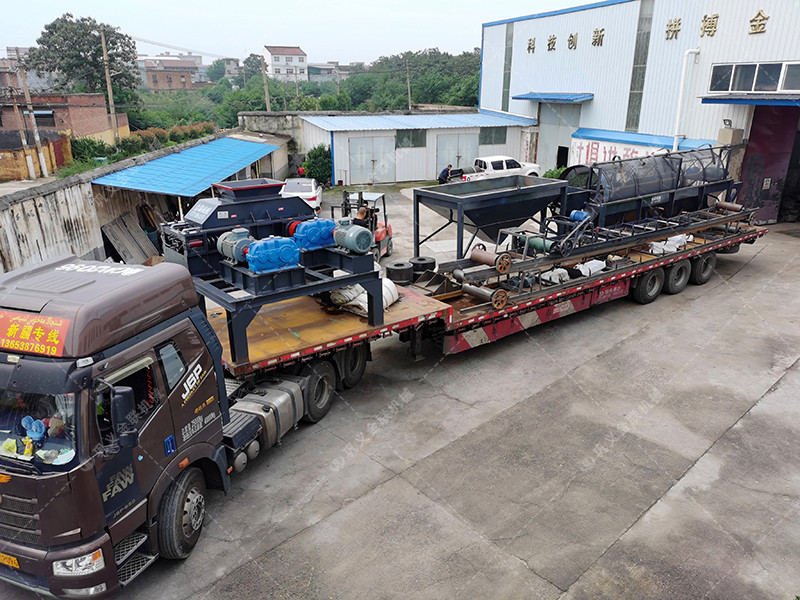 對輥破碎機,滾筒篩砂機,制砂生產線發(fā)貨圖片