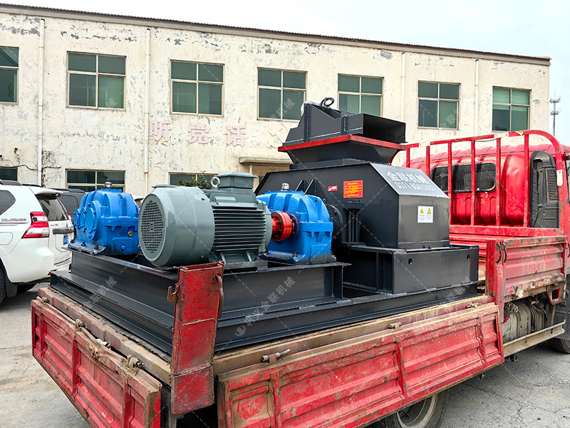 750X500對輥破碎機發(fā)貨圖片