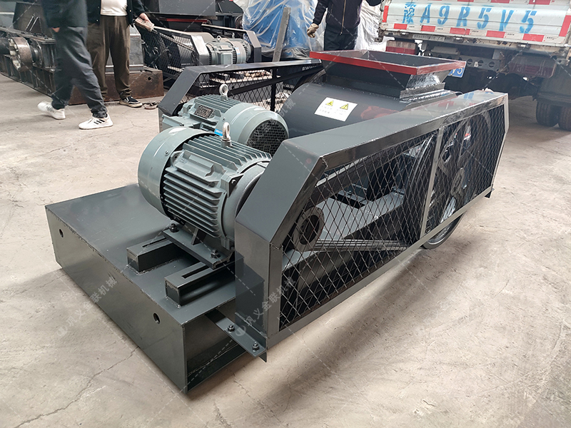 雙齒輥破碎機如何成為脆性物料粗破行業(yè)的佼佼者? 雙齒輥破碎機如何成為脆性物料粗破行業(yè)的佼佼者?