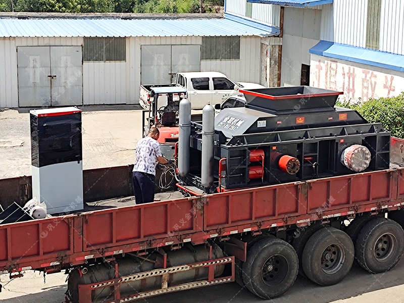 2025 年制砂設(shè)備新趨勢：全自動液壓對輥制砂機為何成行業(yè)優(yōu)選？